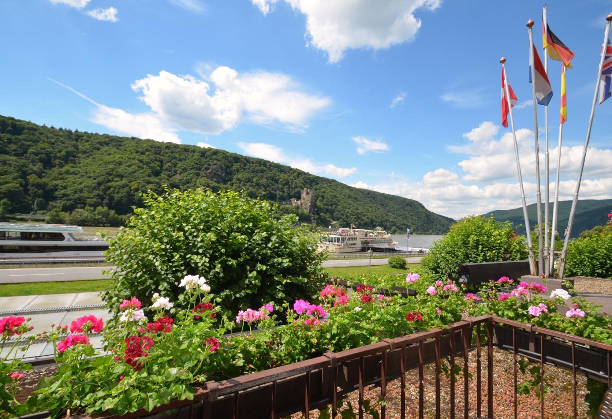 Hotel Unter Den Linden Ruedesheim am Rhein Luaran gambar