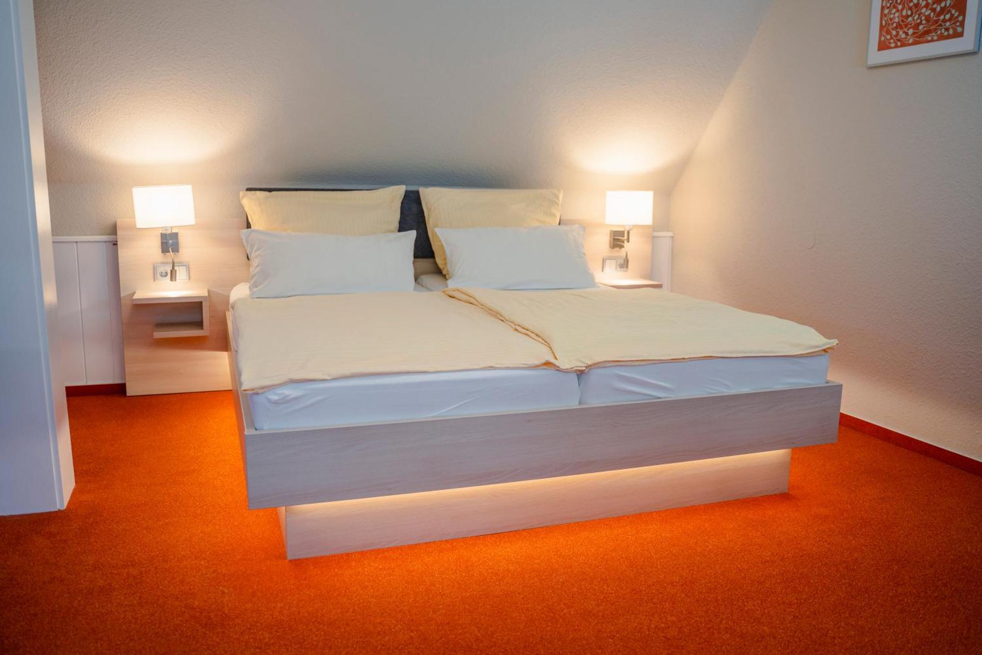 Hotel Unter Den Linden Ruedesheim am Rhein Luaran gambar